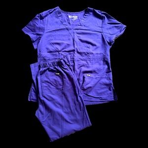 Grey’s Anatomy medical scrubs